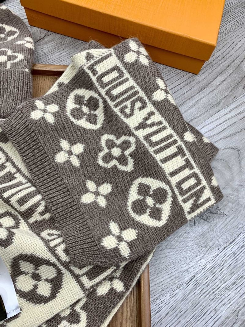 Louis Vuitton Caps Scarfs